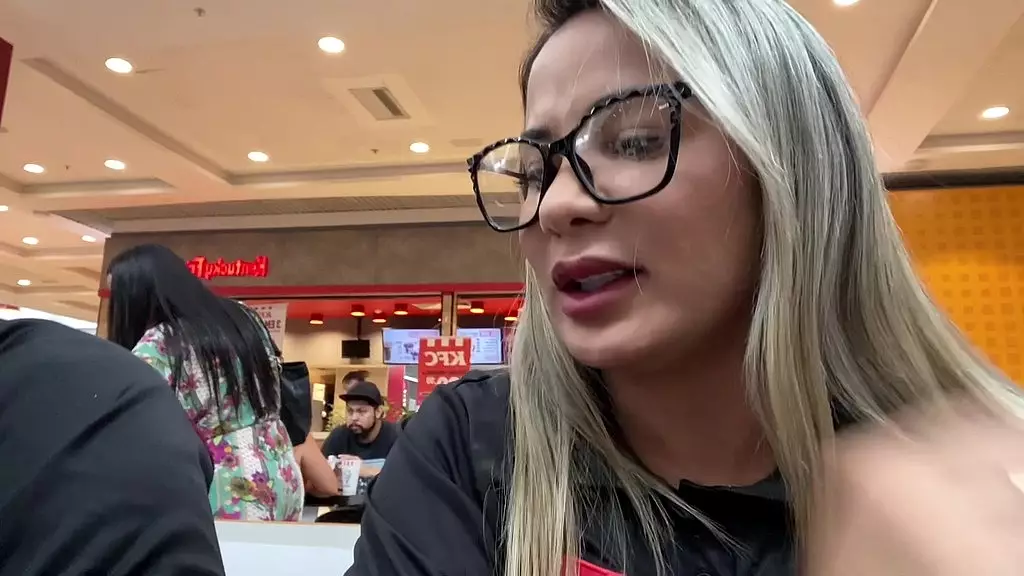 conheci o gostoso no shoping e veja no que deu